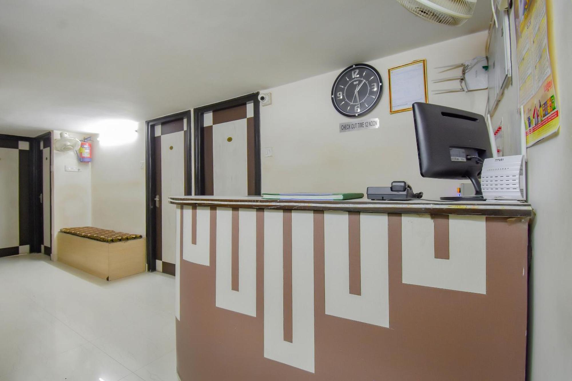 Hotel O Lindsay Inn Guest House Calcutta Calcutta Bara Bazar Exterior foto